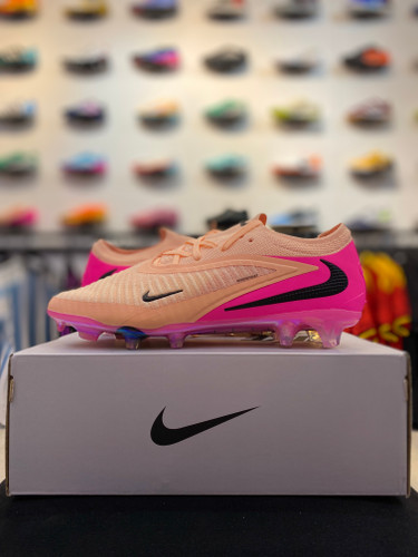 کفش فوتبال فانتوم جی ایکسNike Phantom GX 3