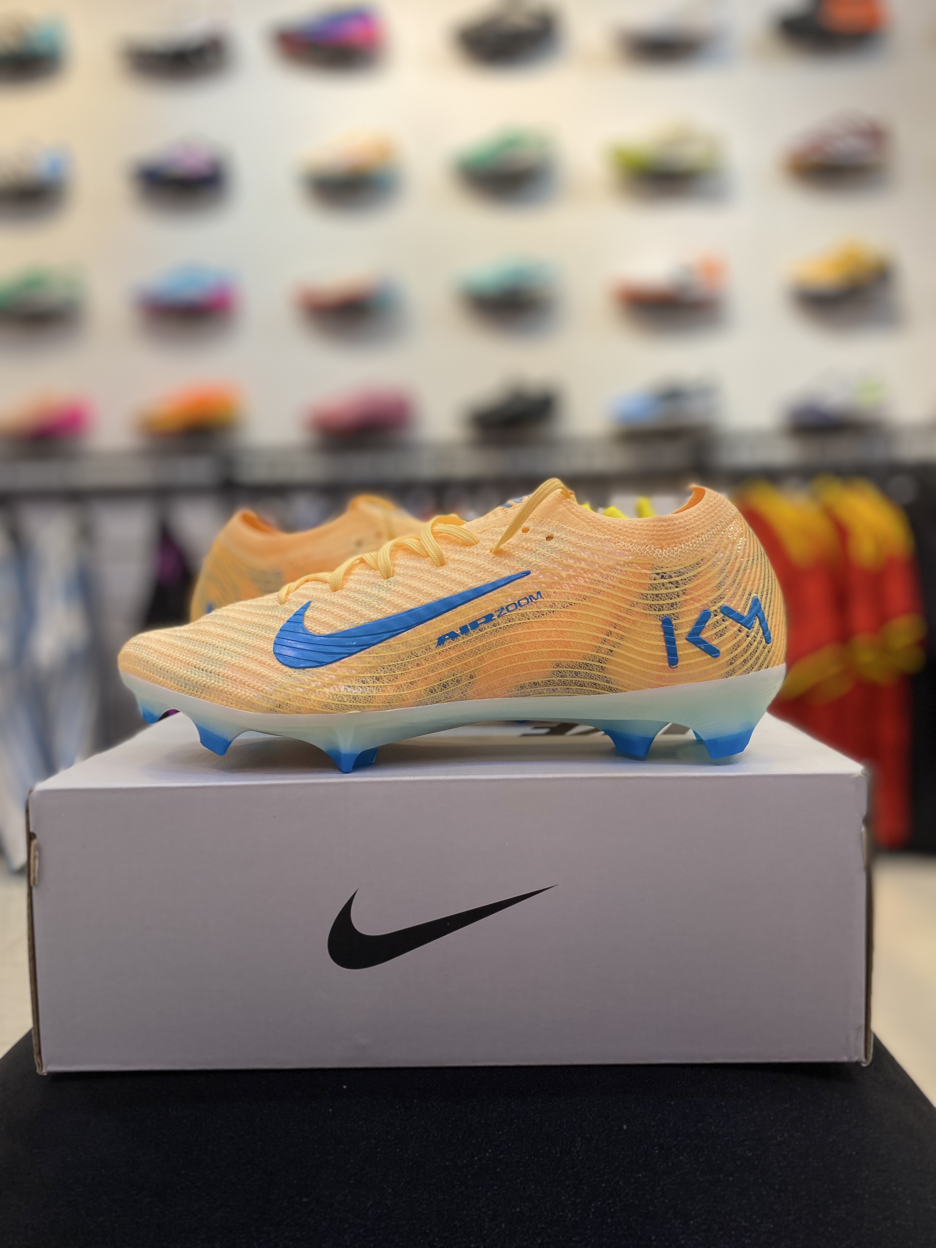 کفش فوتبال نایک مرکوریال ایرزوم ویپور ۱۶ رنگ زرد Nike air Zoom Vapor 16 Elite FG