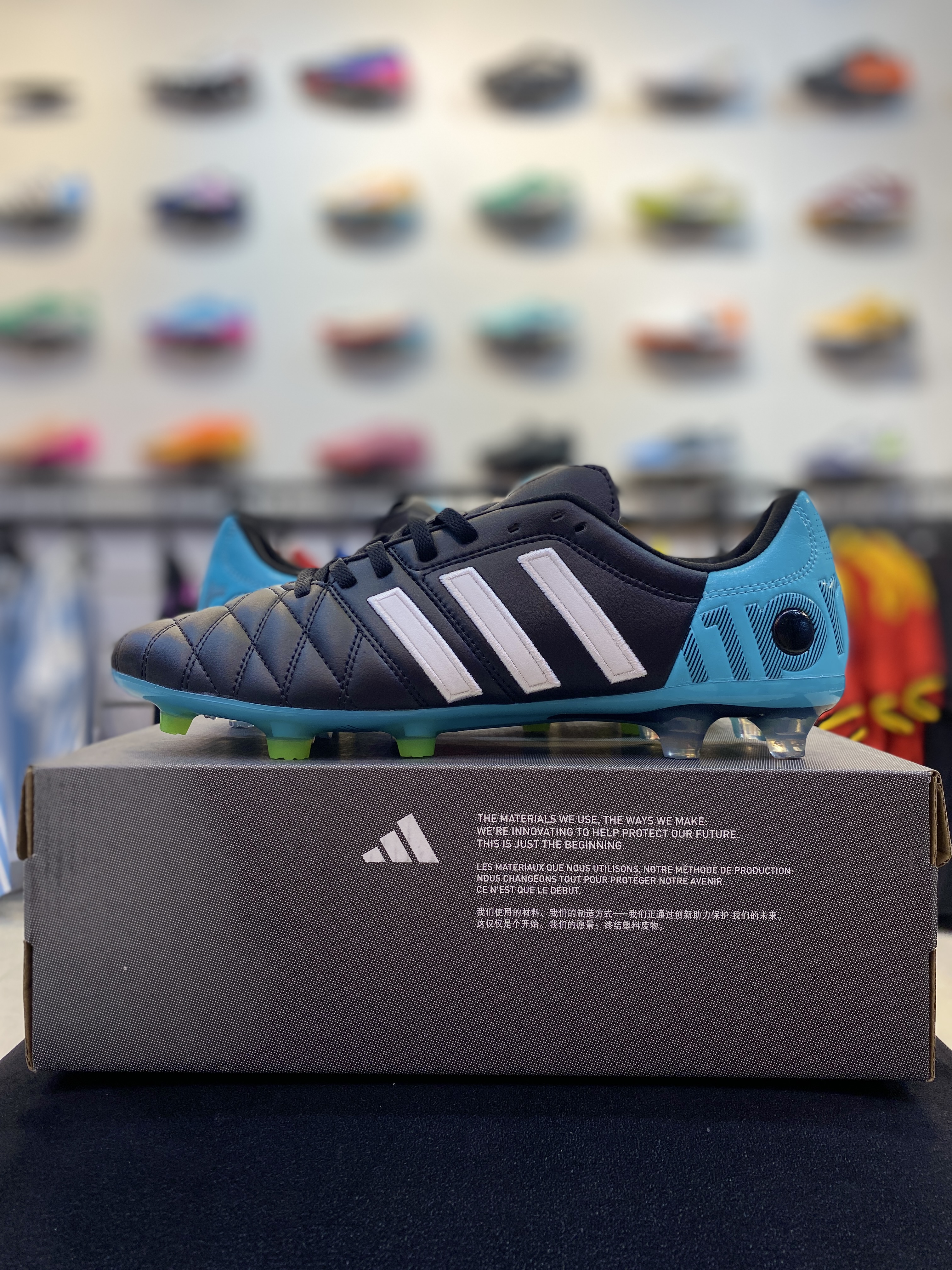 کفش فوتبال  adidas 11 pro kroos